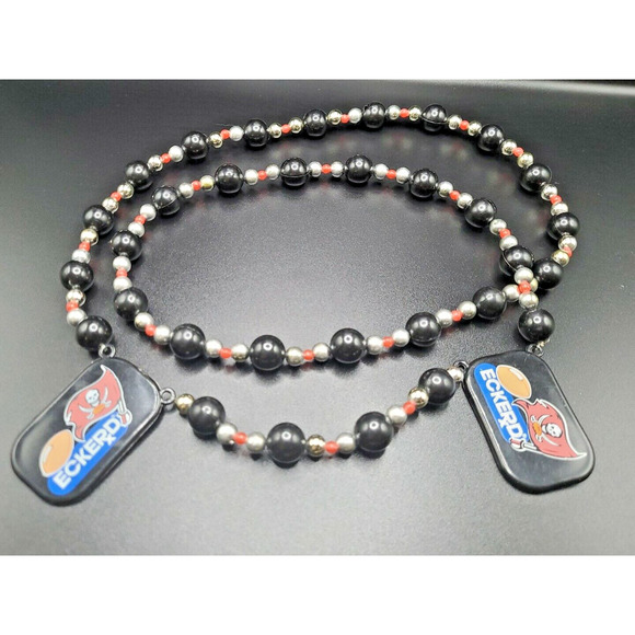 Vintage Super Bowl Champion Buccaneers Eckerd Drugs Beaded Necklace Red Black - Picture 1 of 4